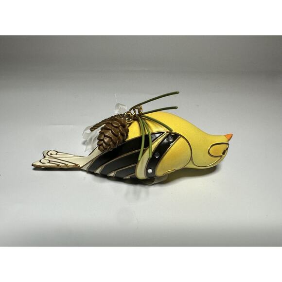 Hallmark Keepsake Goldfinch Beauty of Birds Ornament 2010 - Picture 2 of 9